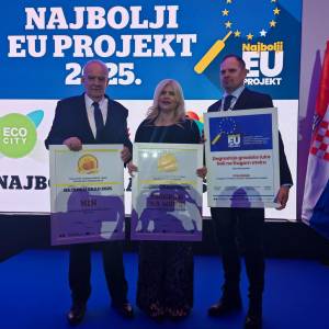 1000175851__original