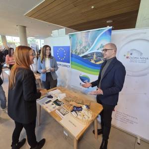 Sajam_poslova_1_original_copy_2