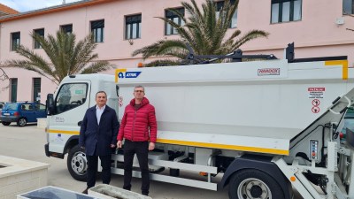 Zahvaljujući EU sredstvima Komunalno društvo Mulić d.o.o. iz Sali dobilo novo komunalno vozilo